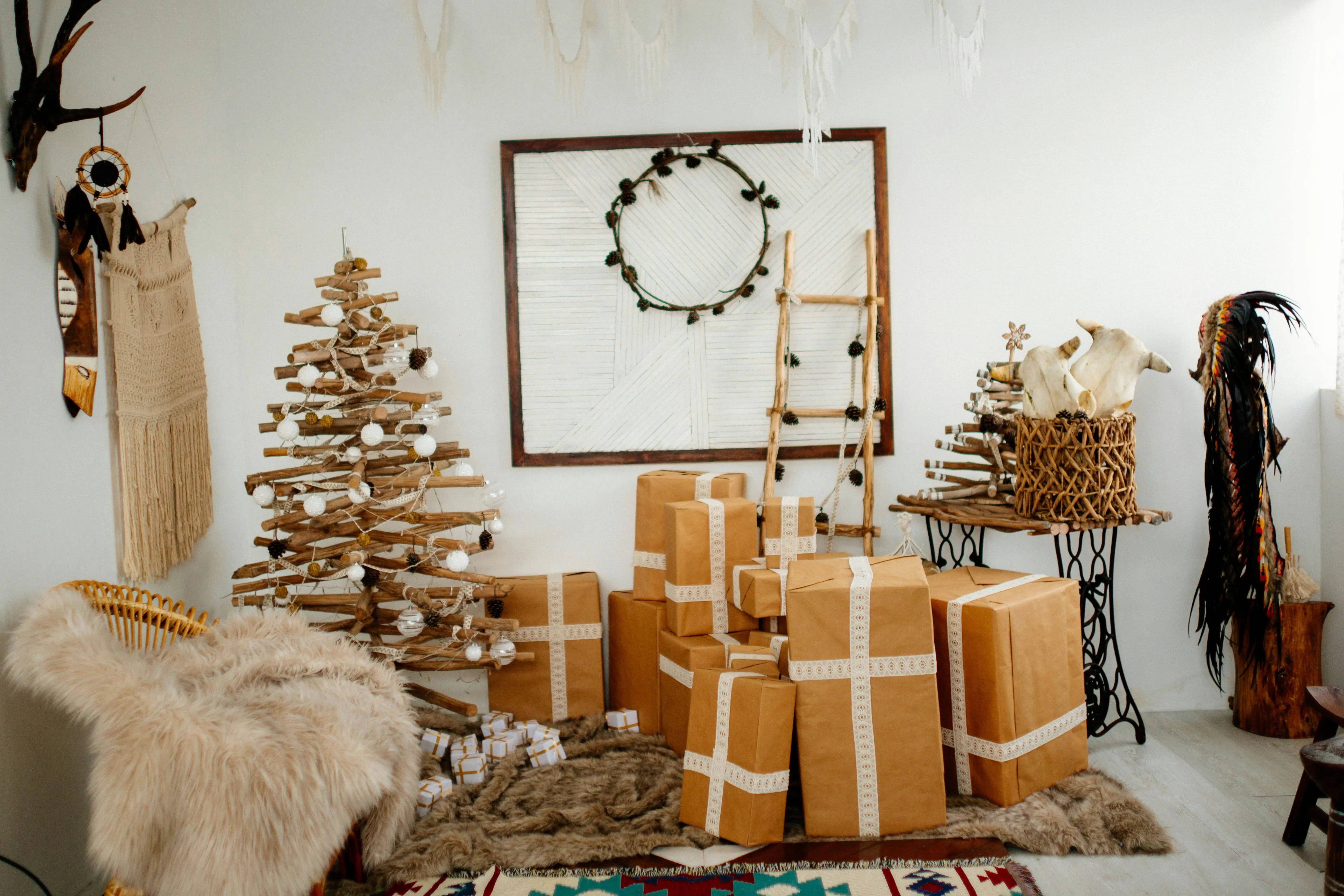 Holiday Decoration Storage Ideas: How Vacbird Helps You Organize After Christmas