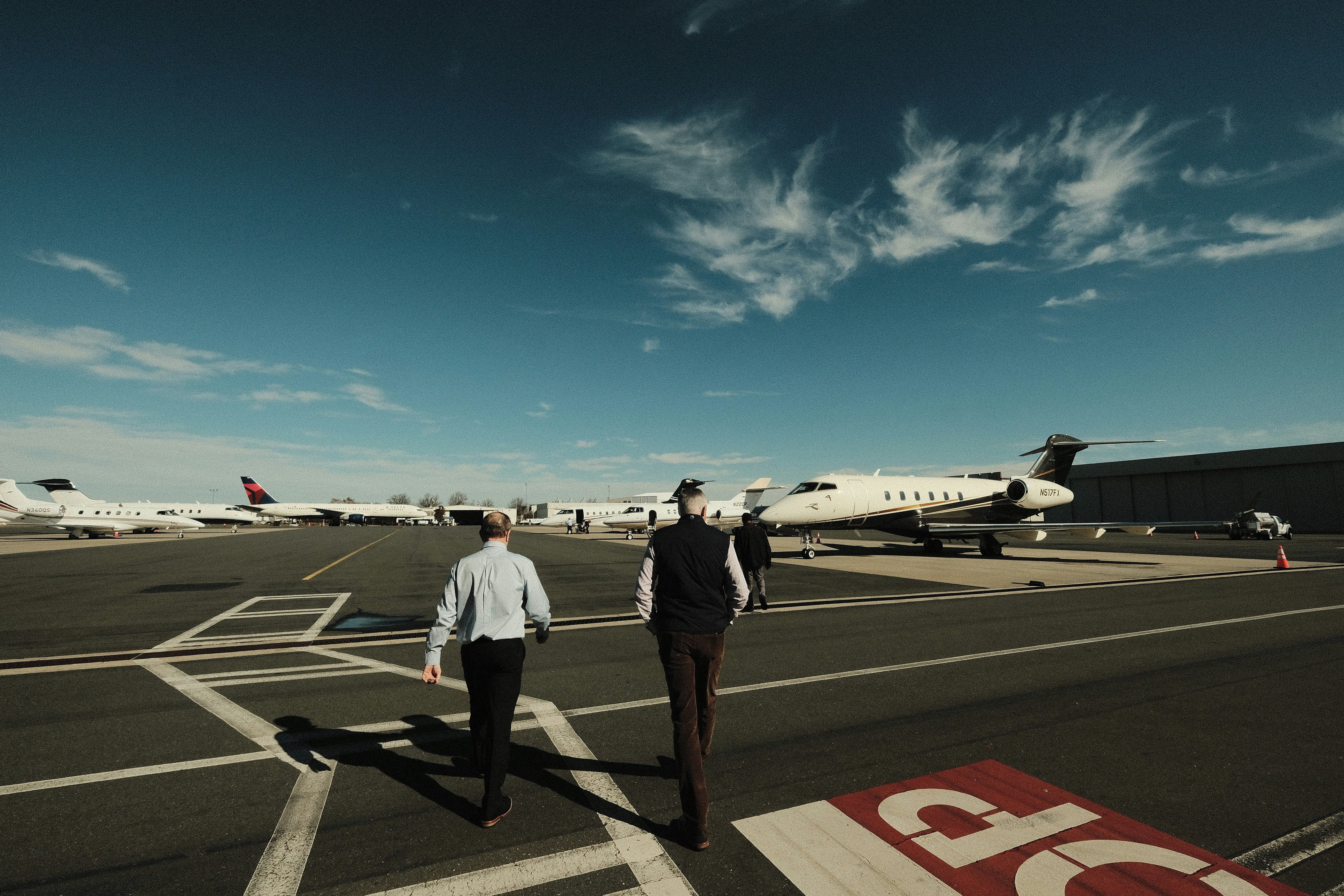 Packing Smart For Business: Stay Professional Without Overpacking