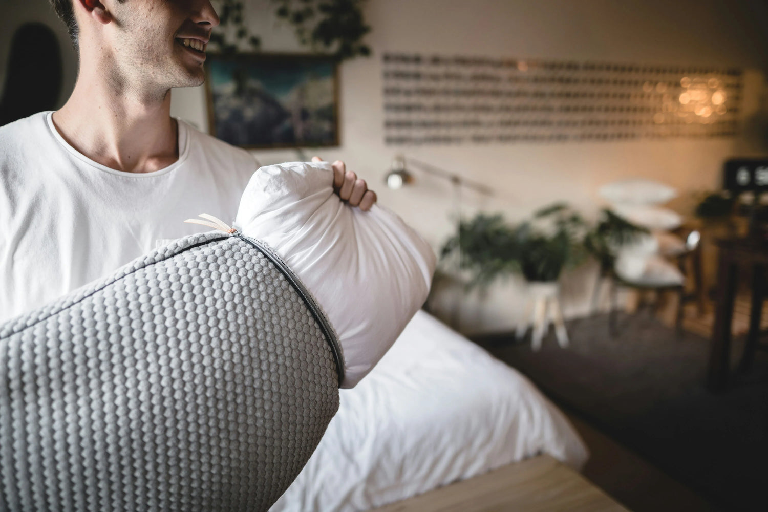 Will Latex Pillows and Memory Foam Bounce Back After Vacuum Compression? Expert Answered