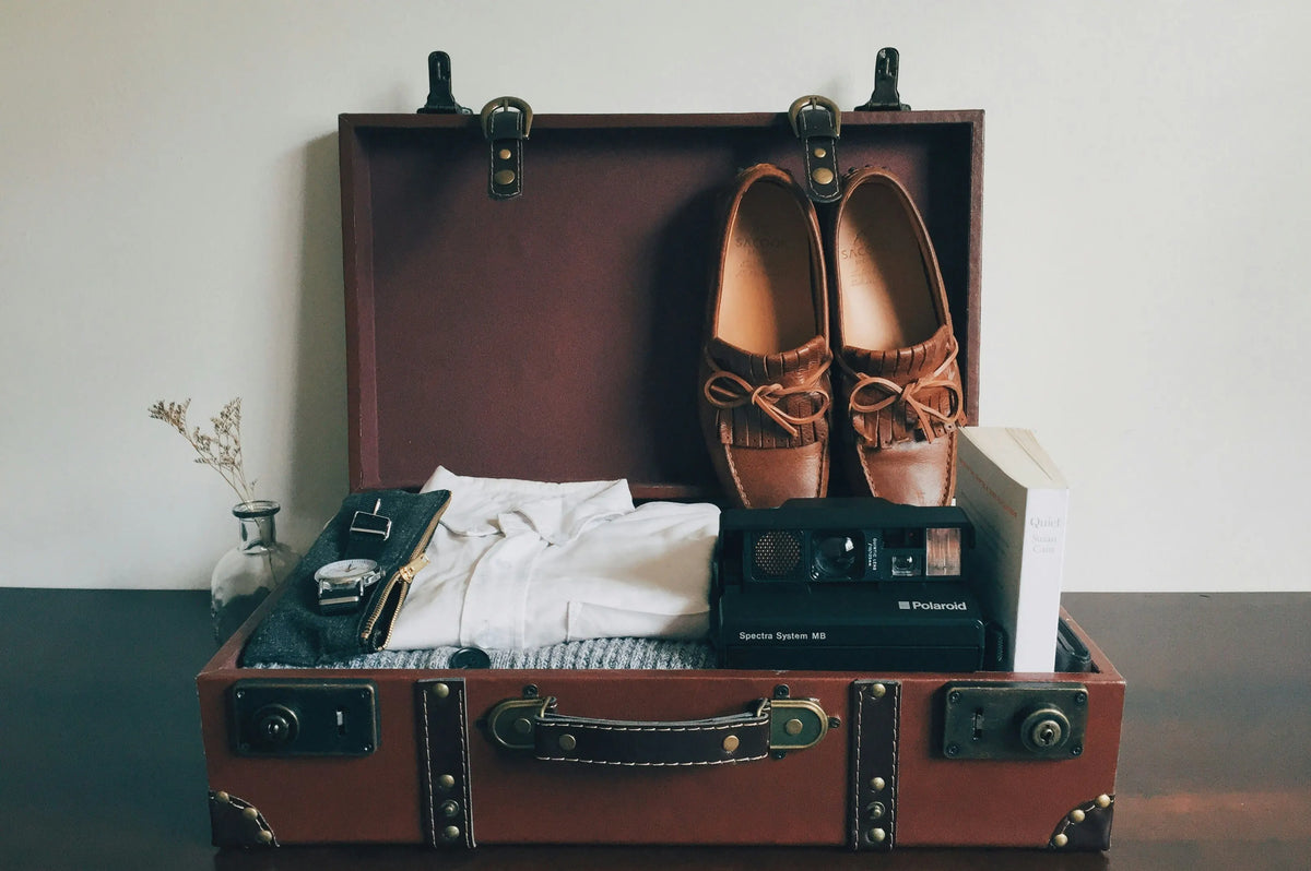 Traveling With Formal Clothes? How to Keep Bulky Outfits From Taking Over Your Bag