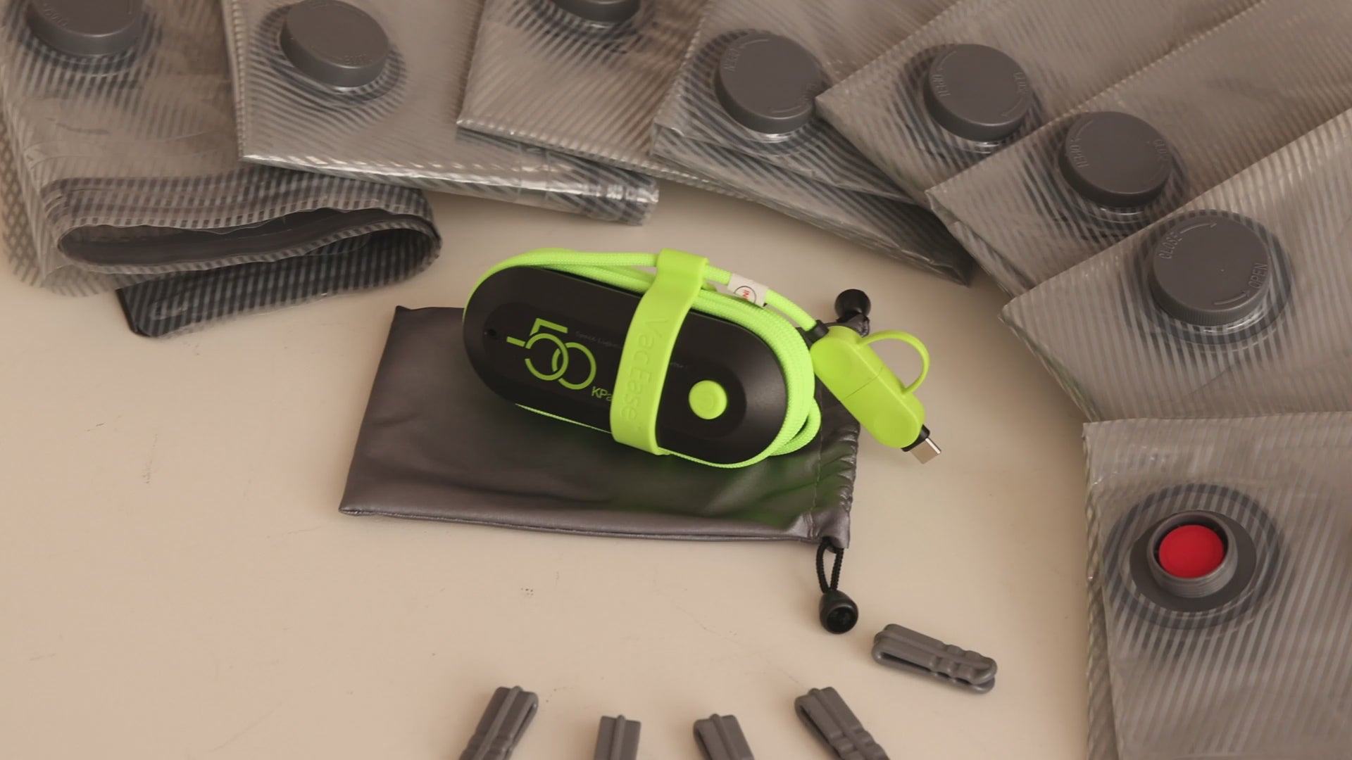 Vacbird-vacease-video